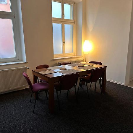 Zentrale Unterkunft Am See Apartment Буков Екстериор снимка