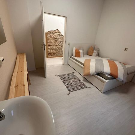 Zentrale Unterkunft Am See Apartment Буков Екстериор снимка